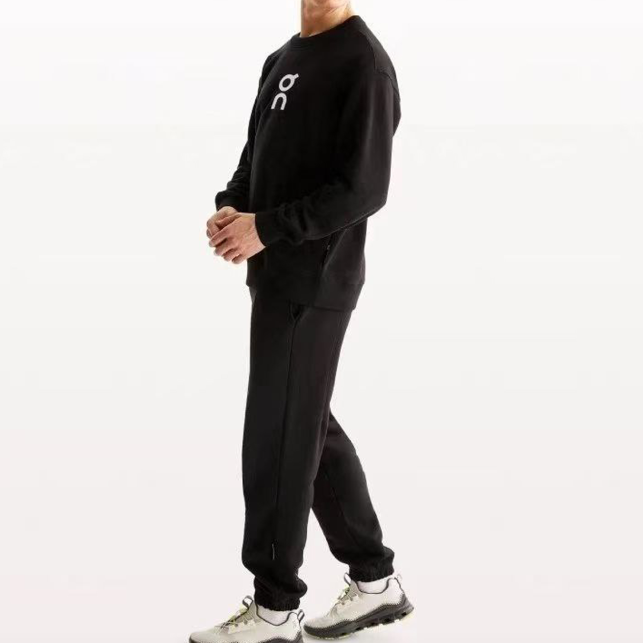 OnCloud FW24 Crewneck Sweatshirt-07