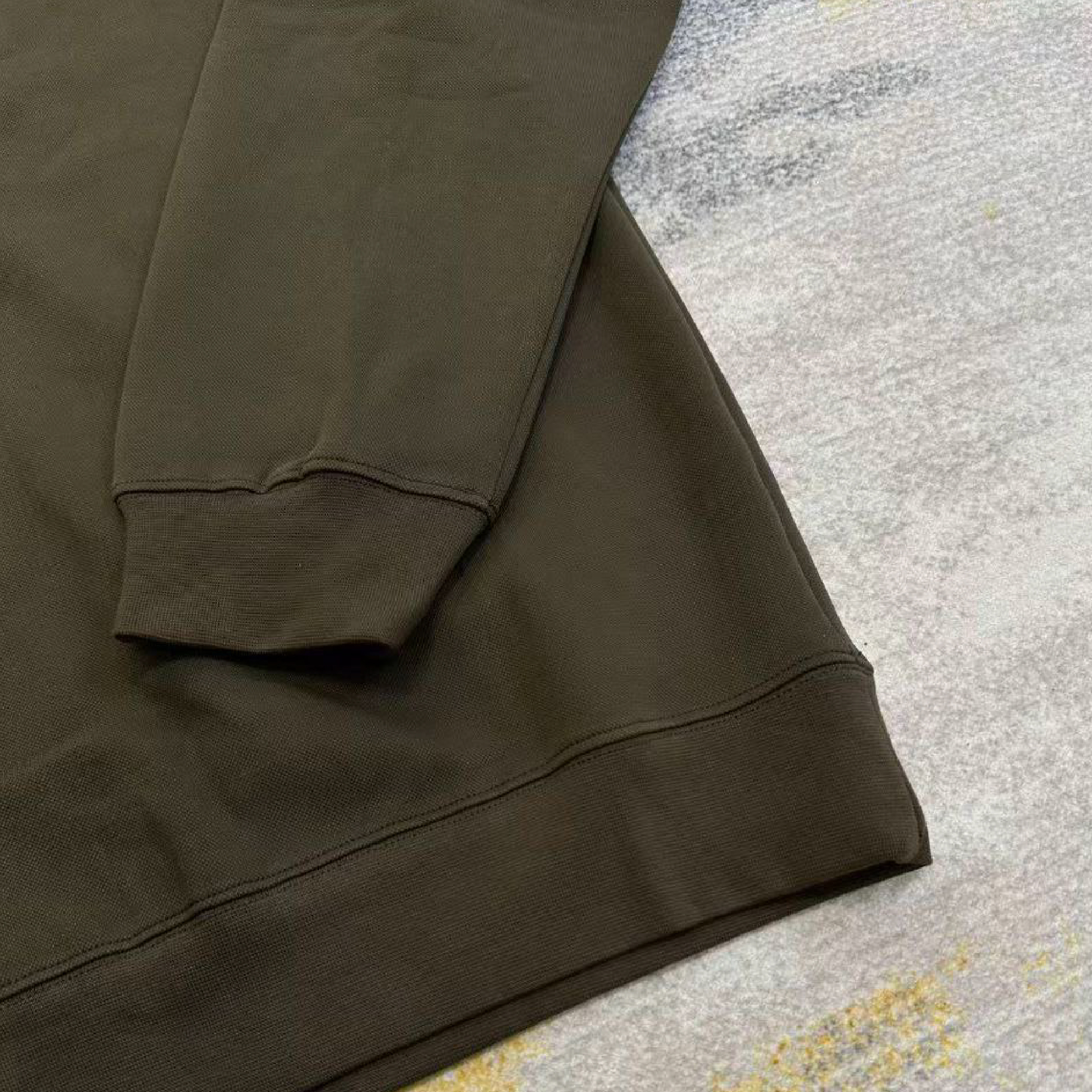 Lacoste Embroidered Crest Logo Pique Collar Sweatshirt-06