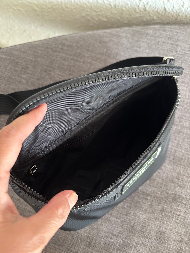 b40b9b_d9af5df079754d838cd93fabda62ba01~mv2