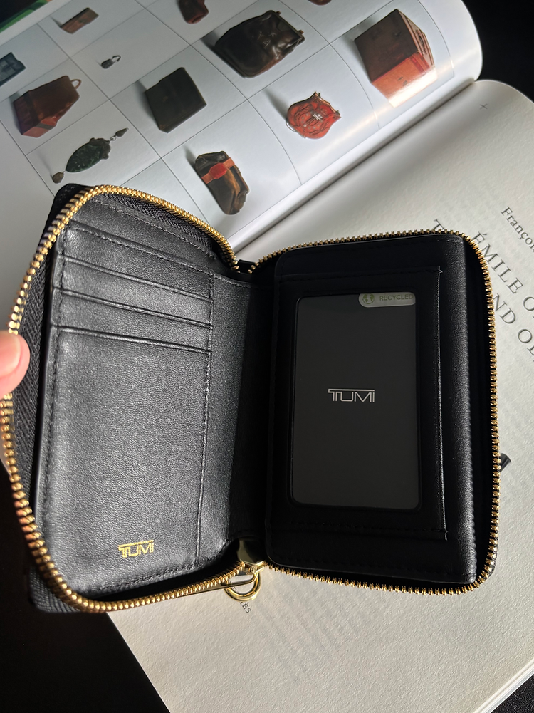 b40b9b_c9ddbb3b4bd644dd8973a695cc977e98~mv2