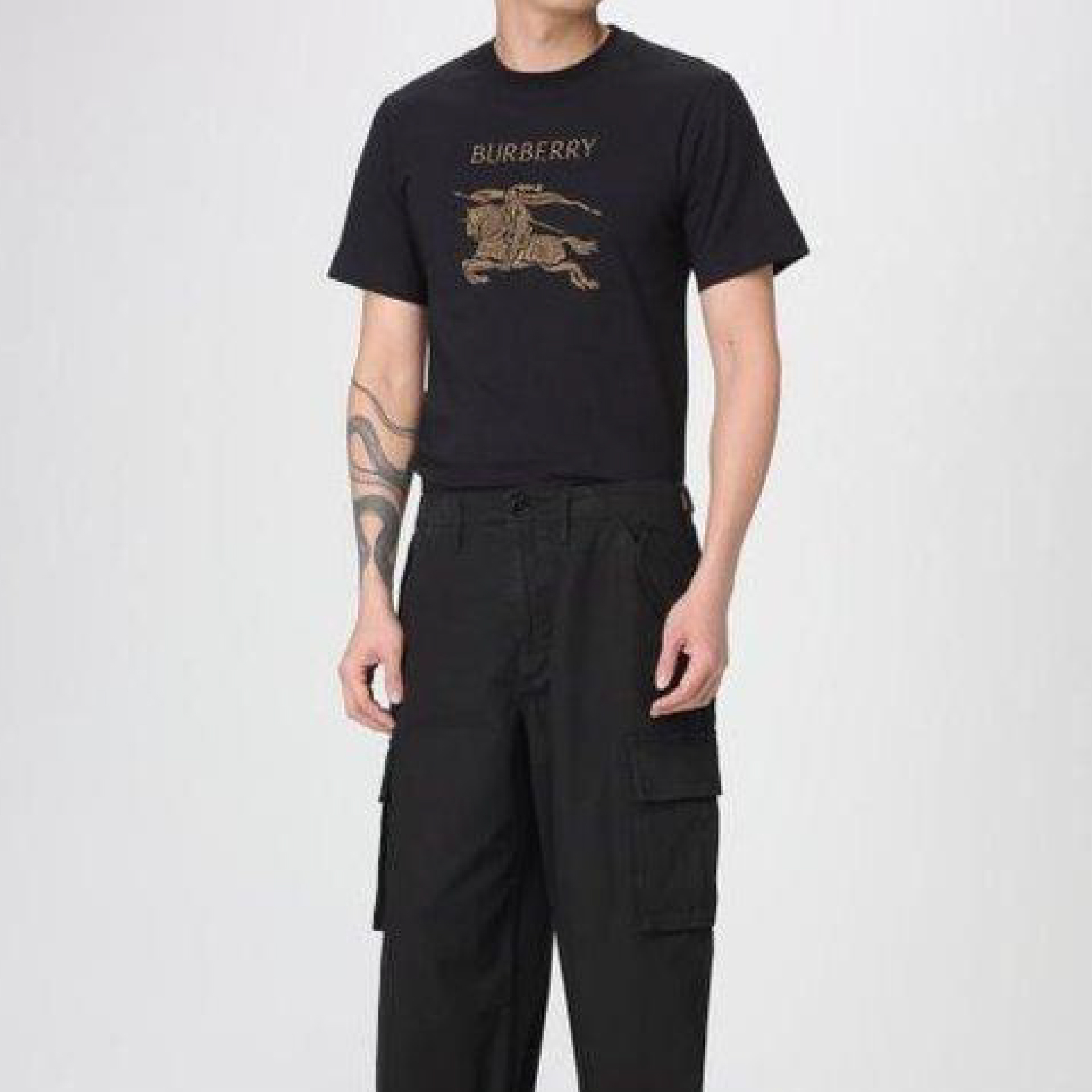 Burberry Centre Embroidered EKD Big Logo Tee-09