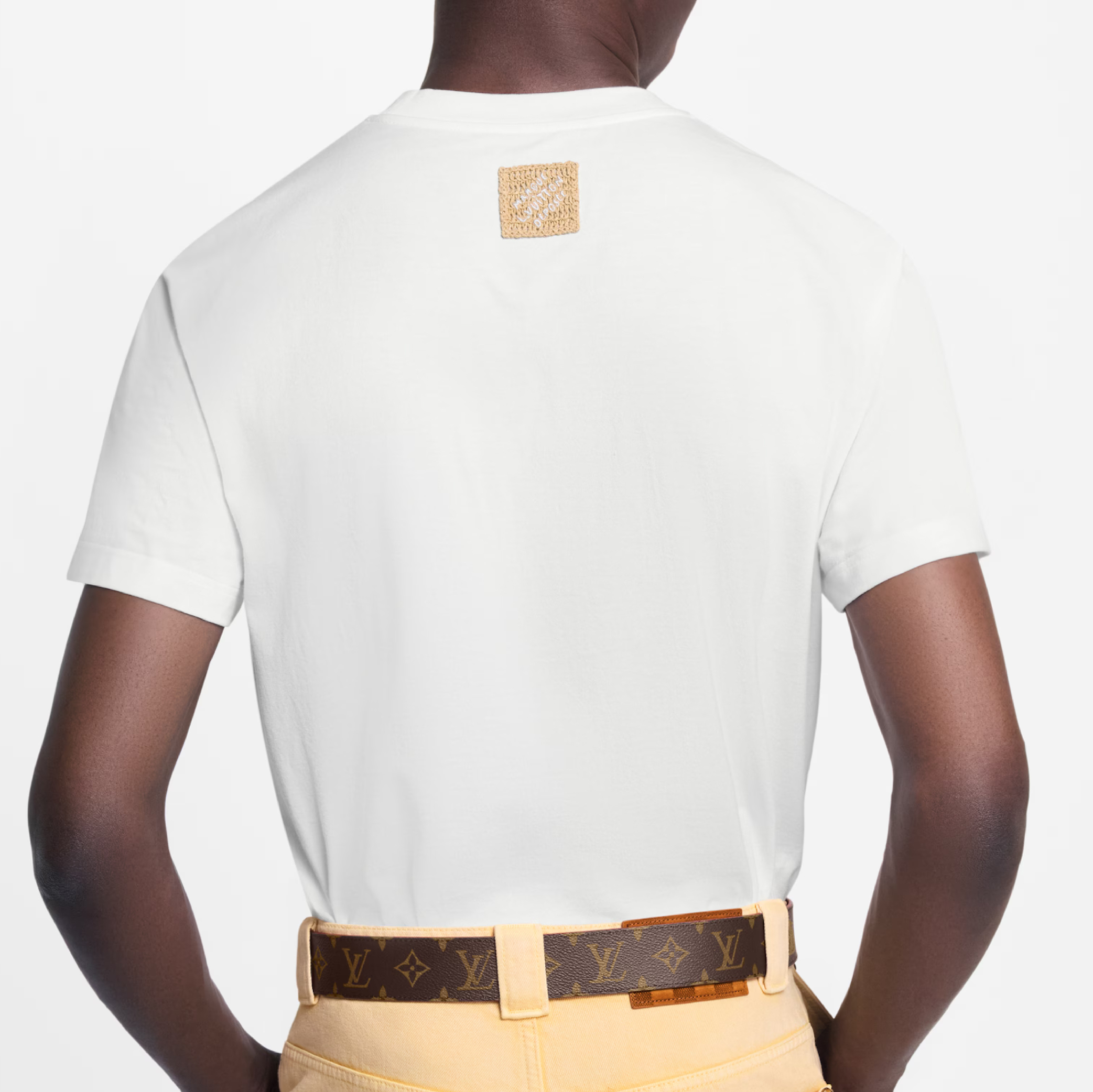 LV Raised Text Script Logo Tee-08