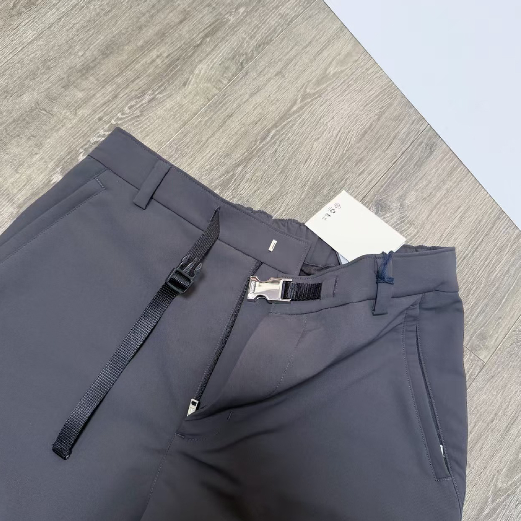 Prada nylon technical long pants-04