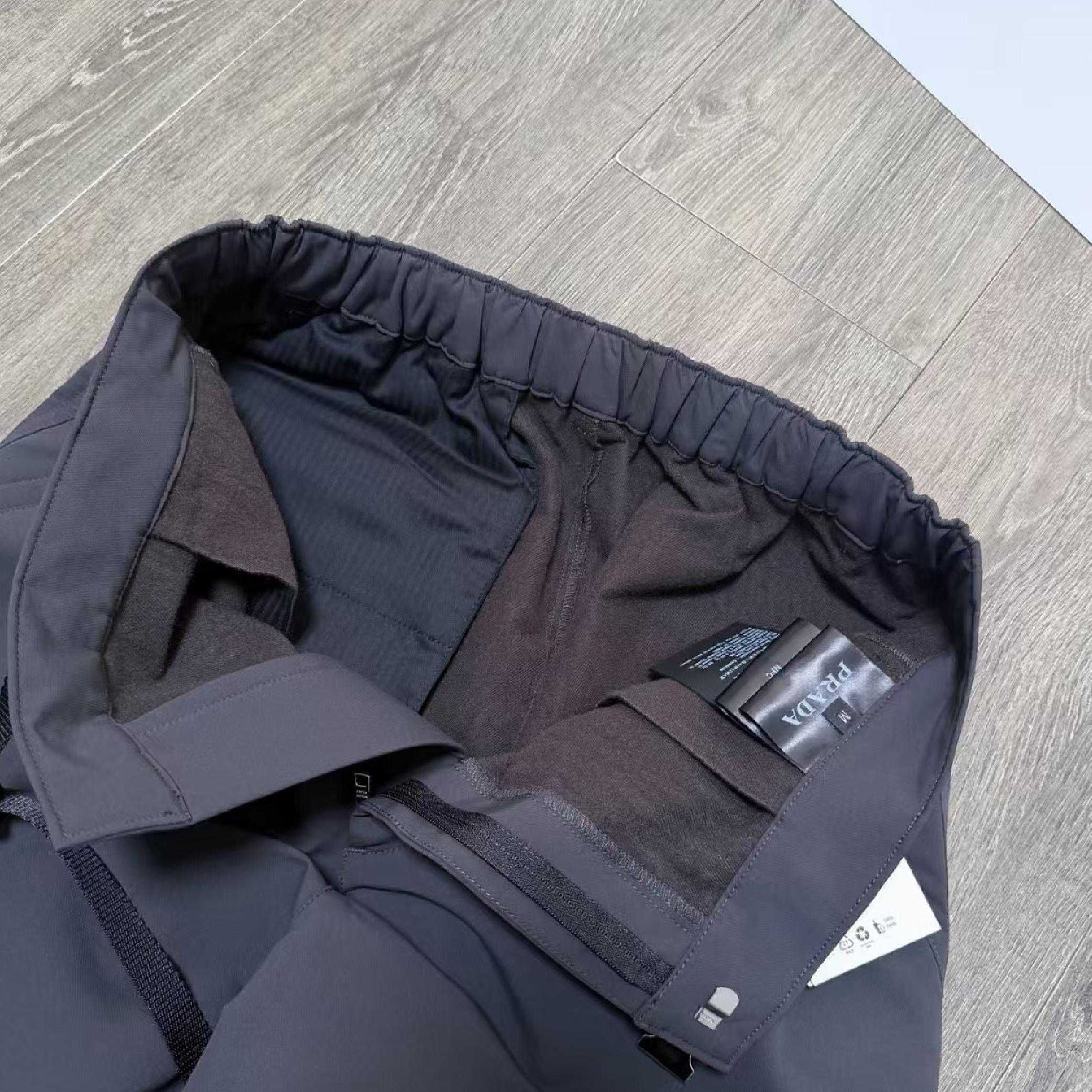 Prada nylon technical long pants-06