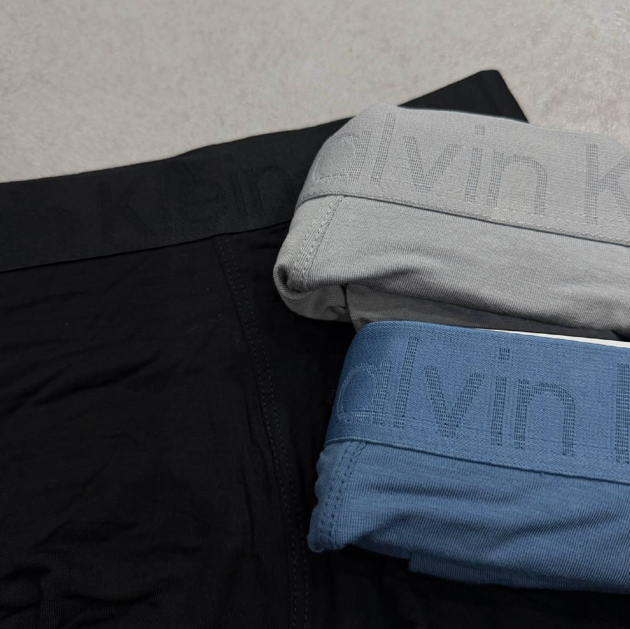 Calvin Klein Men's Black Series Ultra Support Briefs 3-in-1 set-02