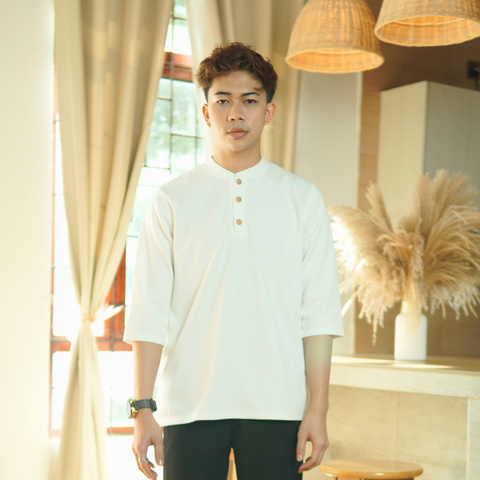 noah  (1100 x 1400 px) website-2