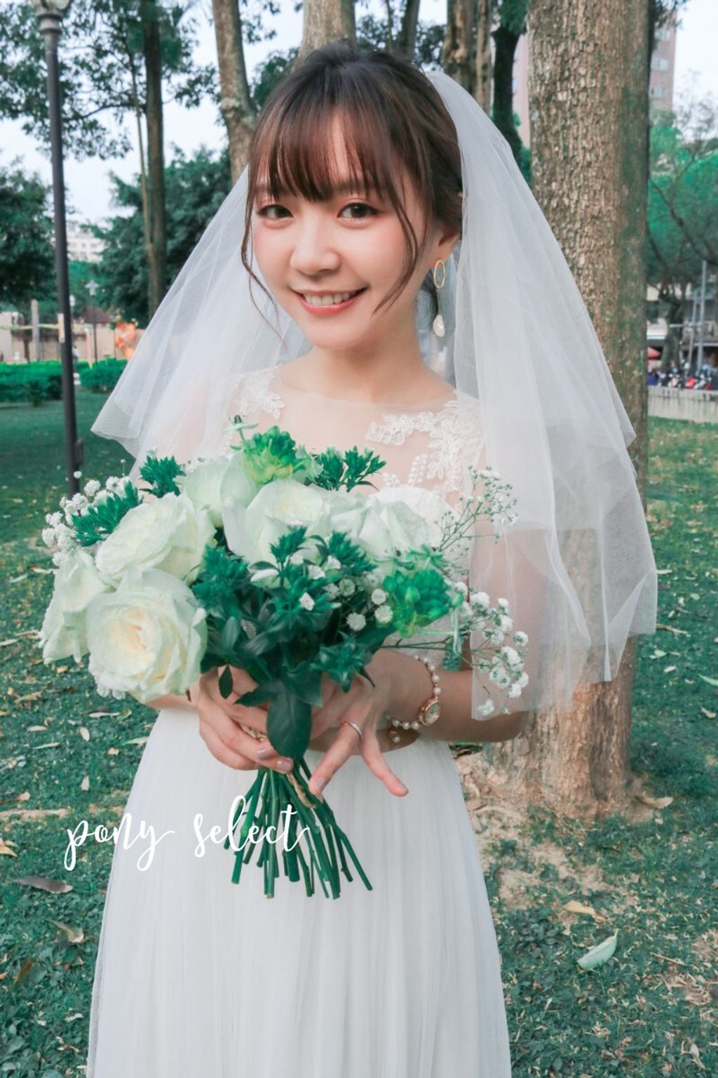 適合結婚登記配戴的短新娘頭紗