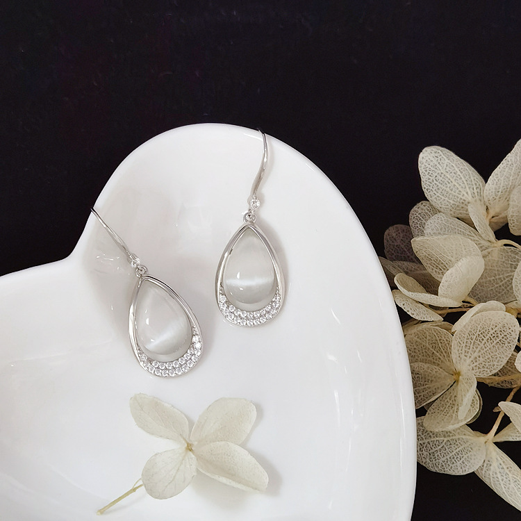 EH804039M镶石水滴猫眼耳环