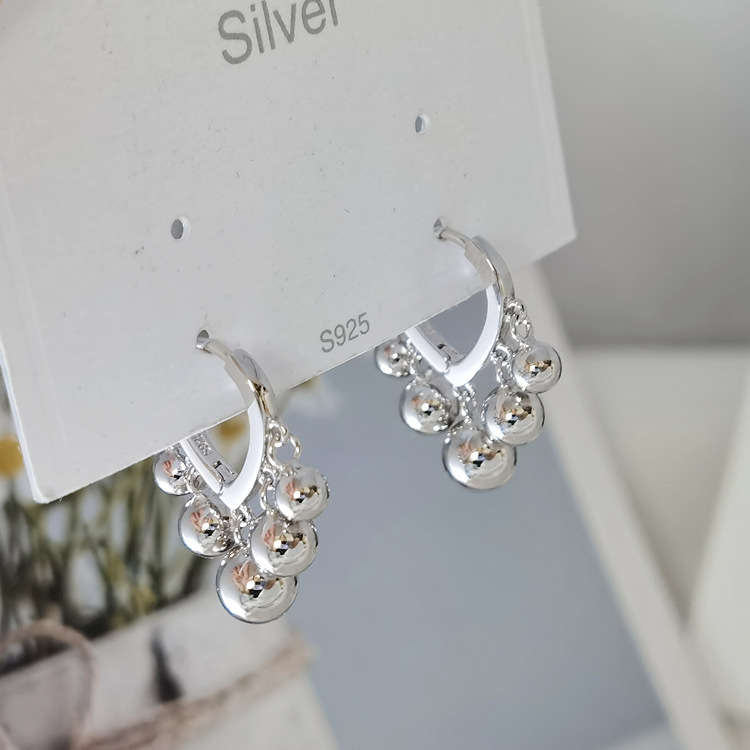 EH602049心形银珠流苏耳扣