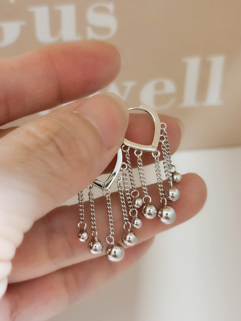 EH602476短银珠链心形耳扣