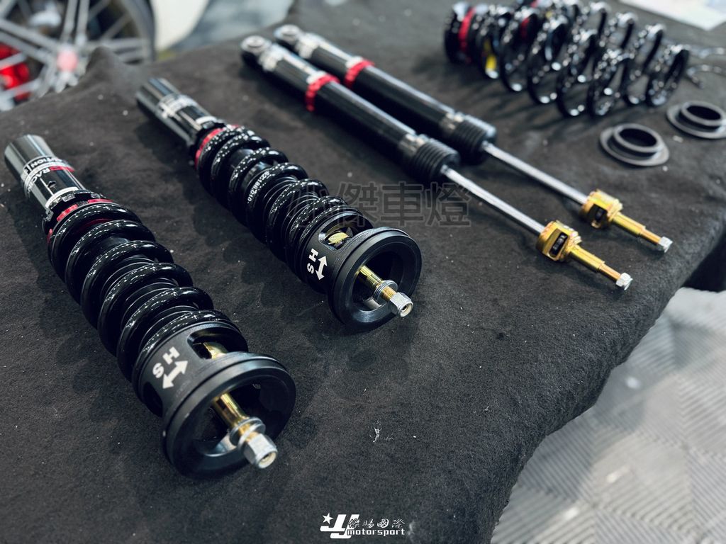 LINE_ALBUM_202639_260310_25