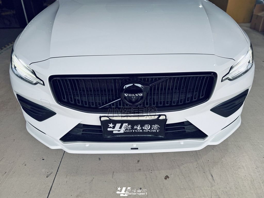 LINE_ALBUM_202639_260311_36