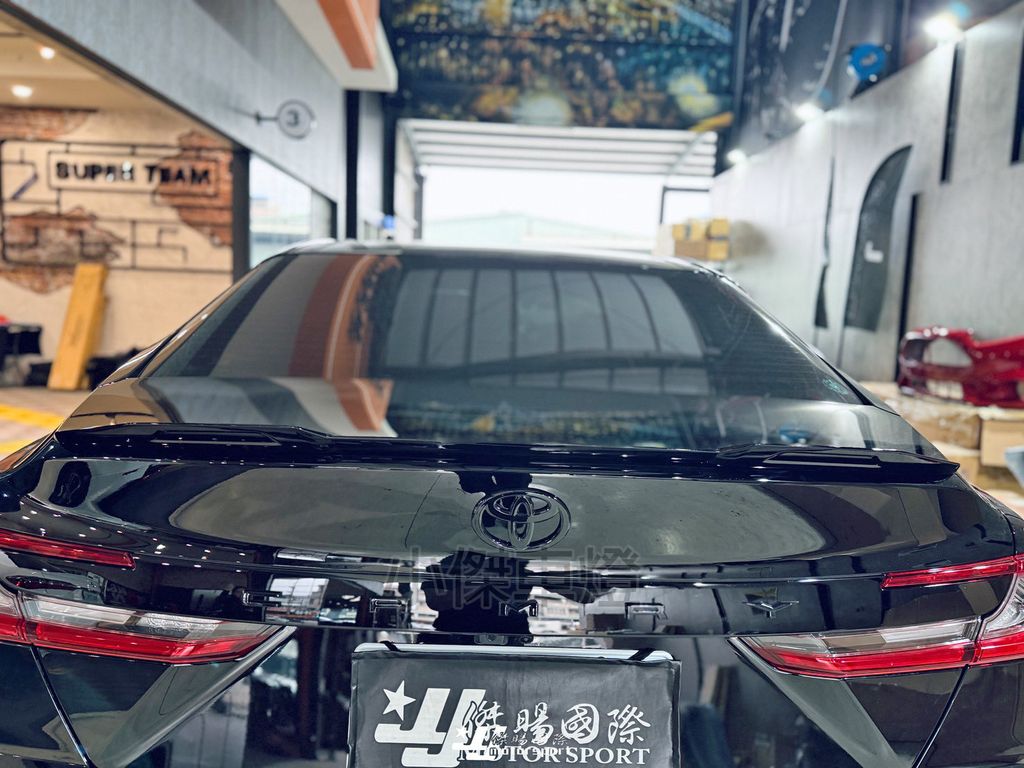 LINE_ALBUM_202639_260311_24