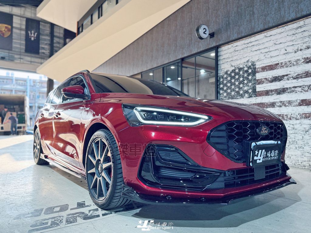 LINE_ALBUM_202639_260312_23