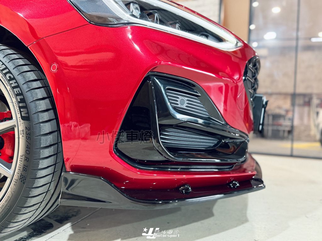 LINE_ALBUM_202639_260312_25