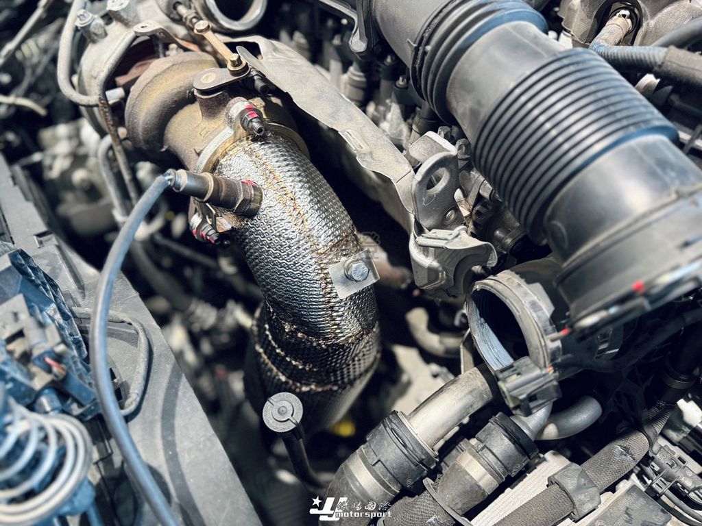 LINE_ALBUM_202639_260313_21