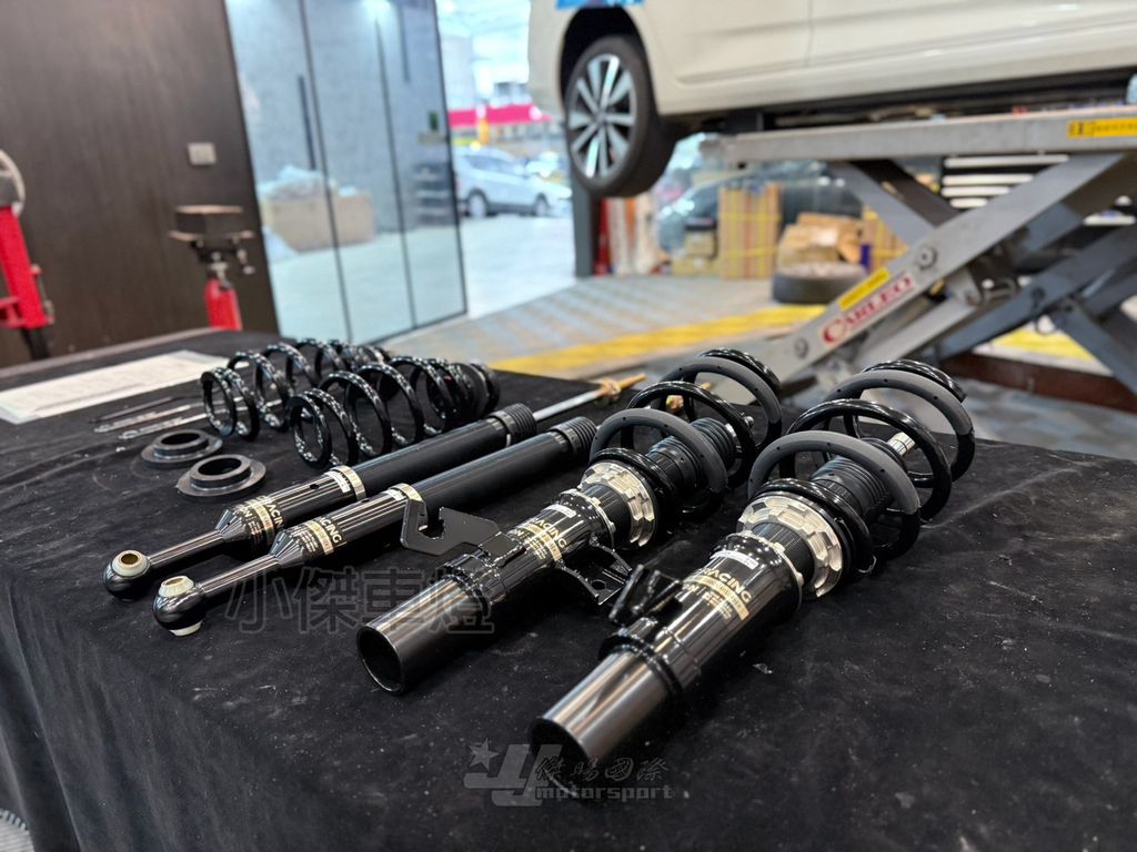 LINE_ALBUM_2025828_250828_32