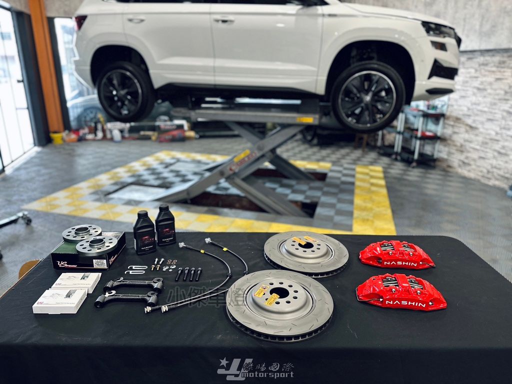 LINE_ALBUM_202435_240314_158