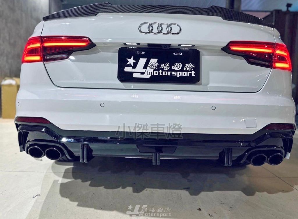 LINE_ALBUM_2024412_240429_249