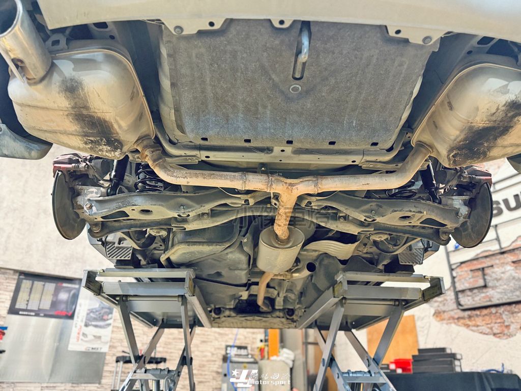 LINE_ALBUM_202639_260319_42