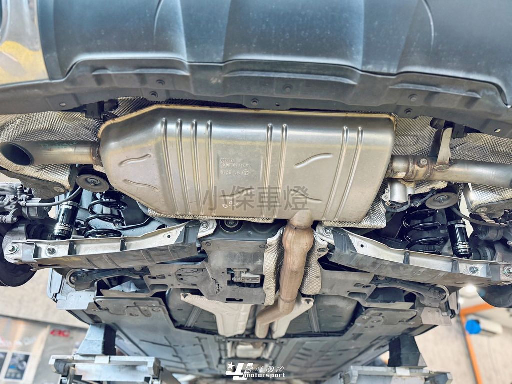 LINE_ALBUM_202639_260320_36