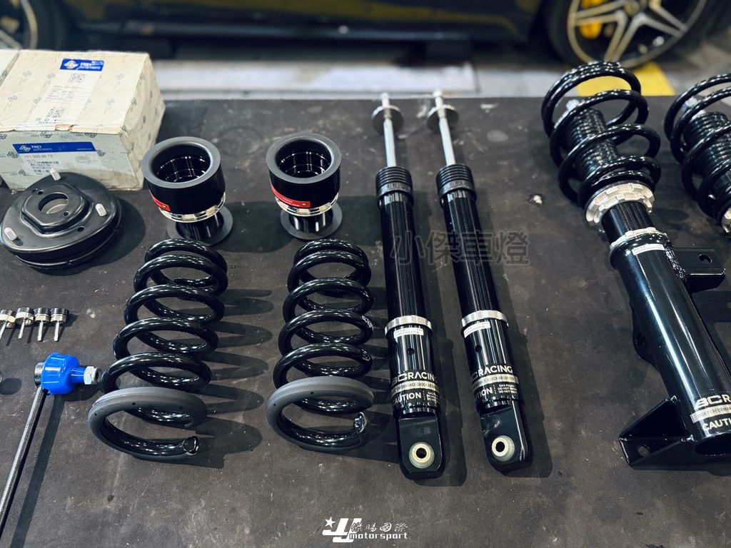 LINE_ALBUM_202639_260321_12