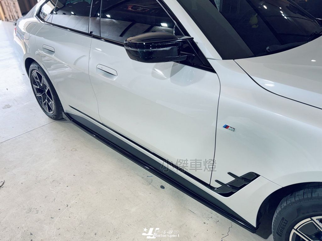 LINE_ALBUM_2026324_260401_13