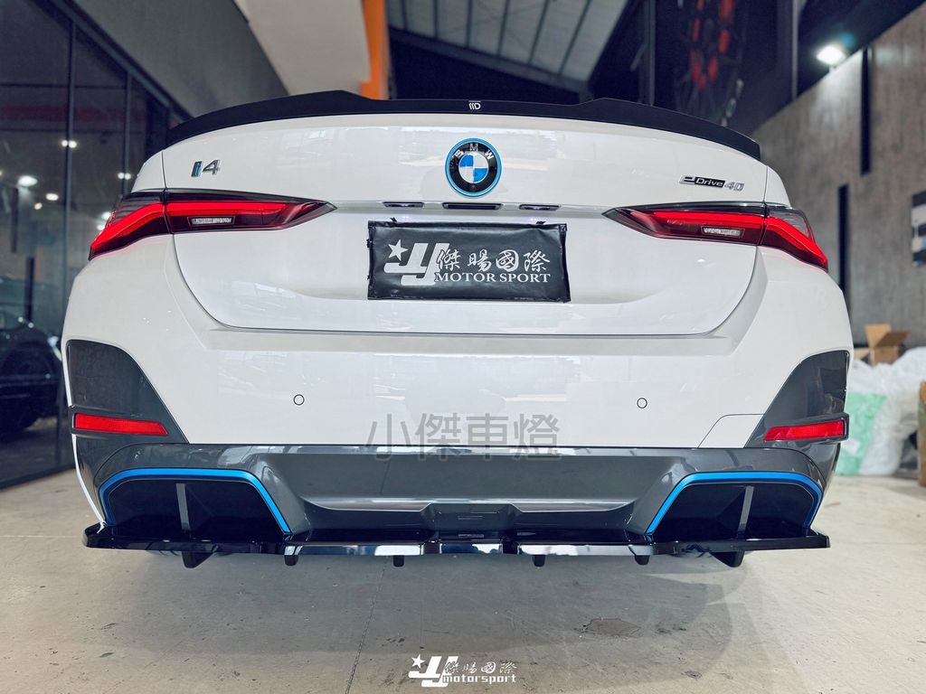 LINE_ALBUM_2026324_260401_15