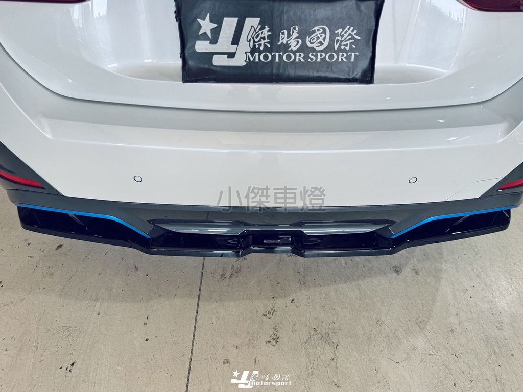 LINE_ALBUM_2026324_260401_17