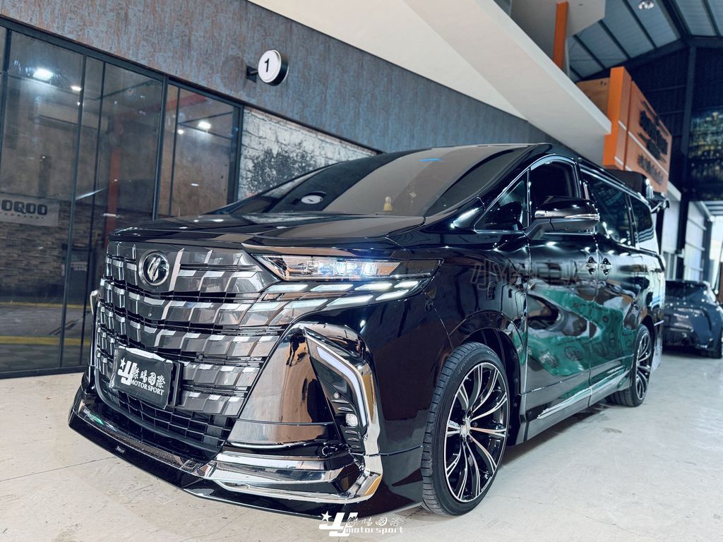 LINE_ALBUM_2026324_260330_3