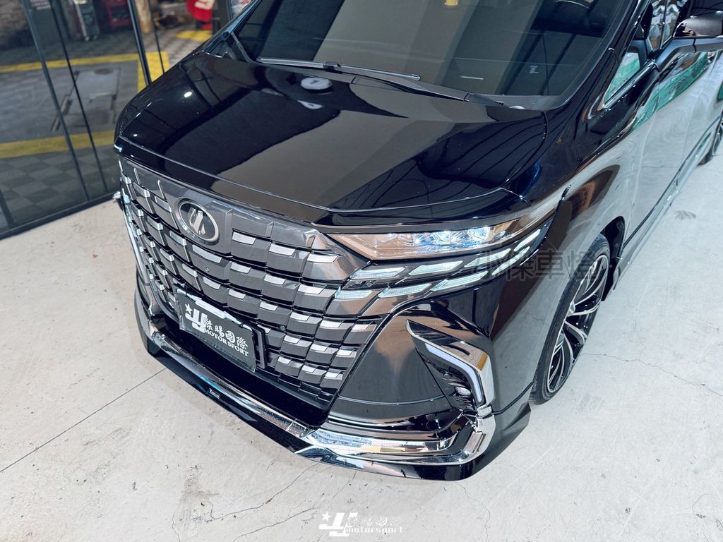 LINE_ALBUM_2026324_260330_9