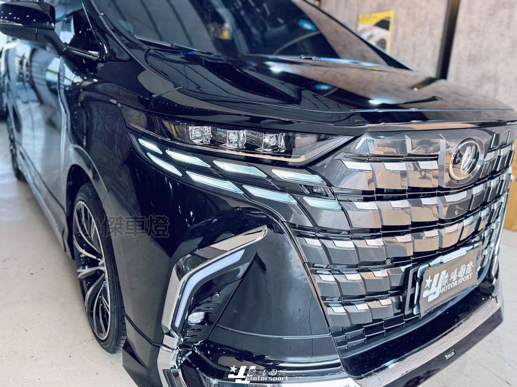 LINE_ALBUM_2026324_260330_11