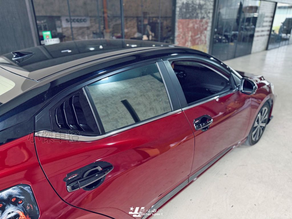 LINE_ALBUM_202642_260407_29