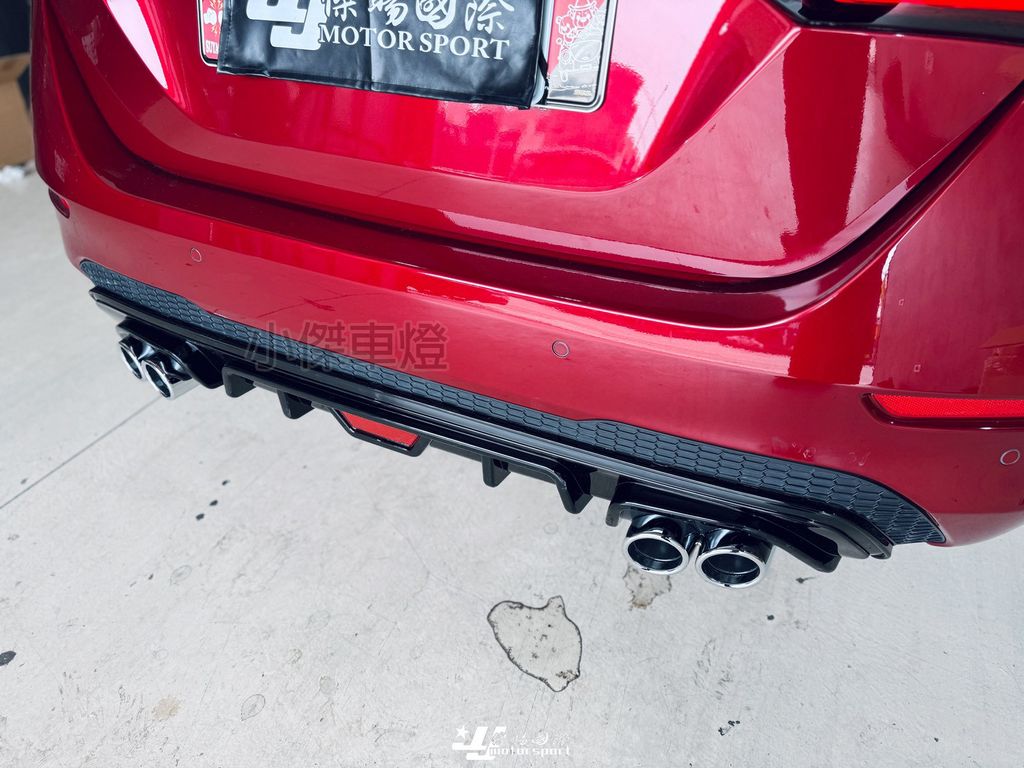 LINE_ALBUM_202642_260407_26