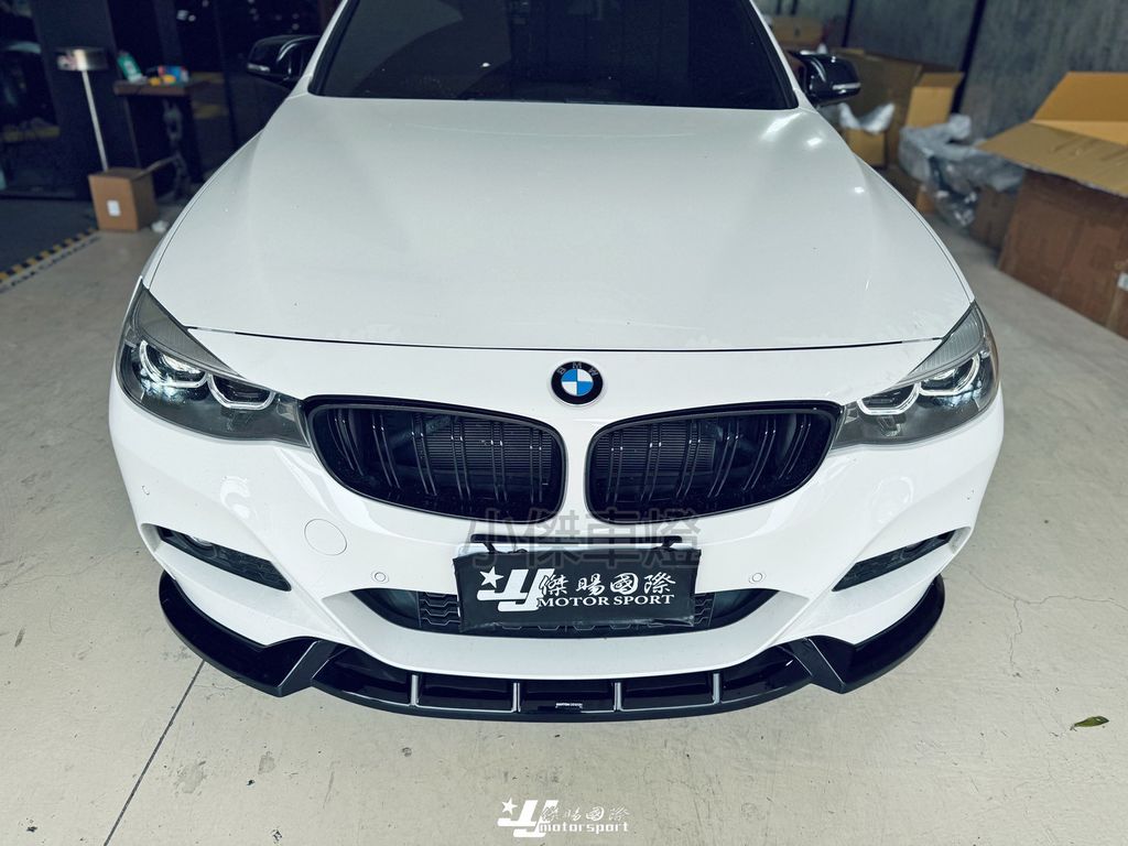 LINE_ALBUM_202642_260407_31