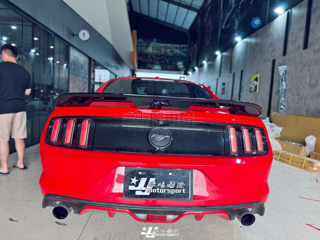 LINE_ALBUM_202642_260409_42