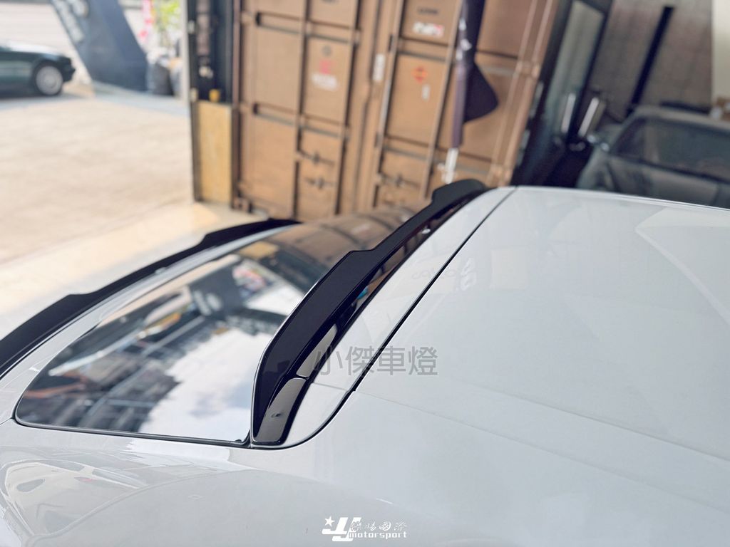 LINE_ALBUM_202642_260410_25