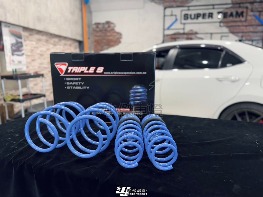 LINE_ALBUM_2025123_250530_339