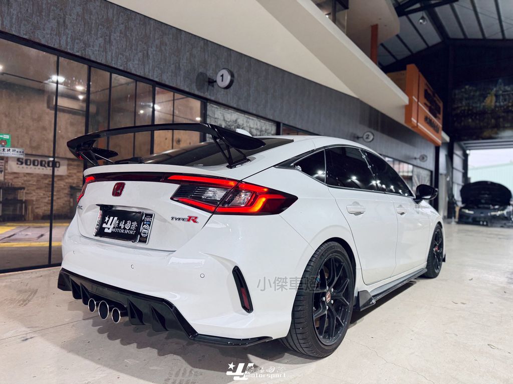 LINE_ALBUM_2026430_260506_110