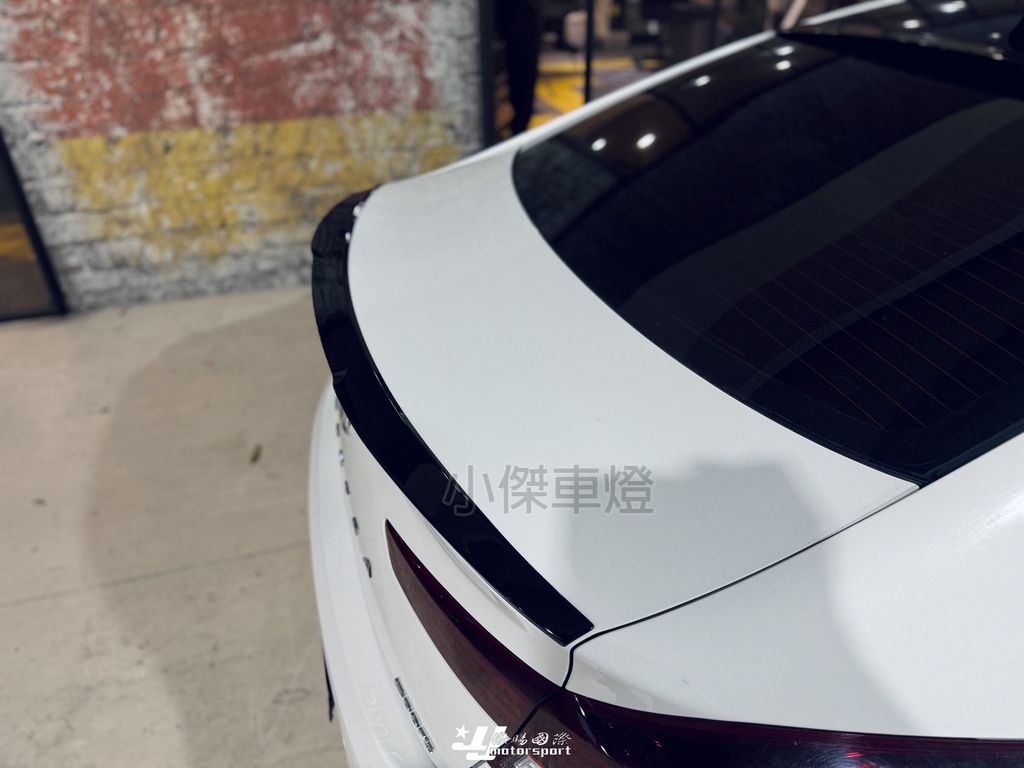 LINE_ALBUM_2026430_260515_37