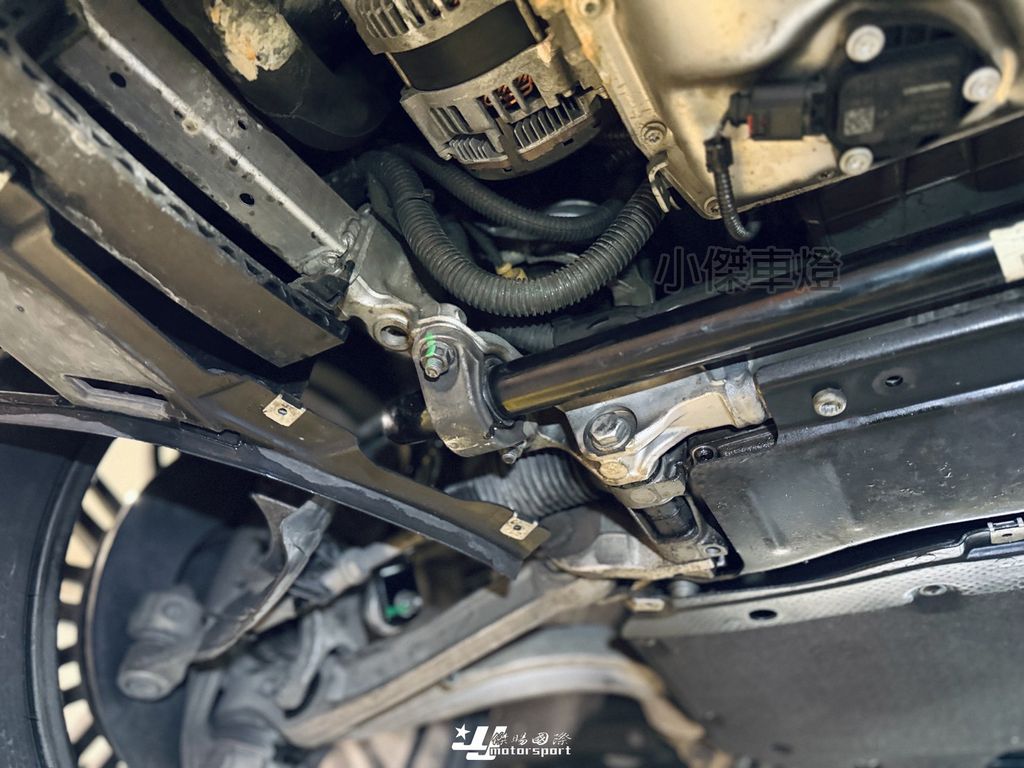 LINE_ALBUM_2026529_260606_7