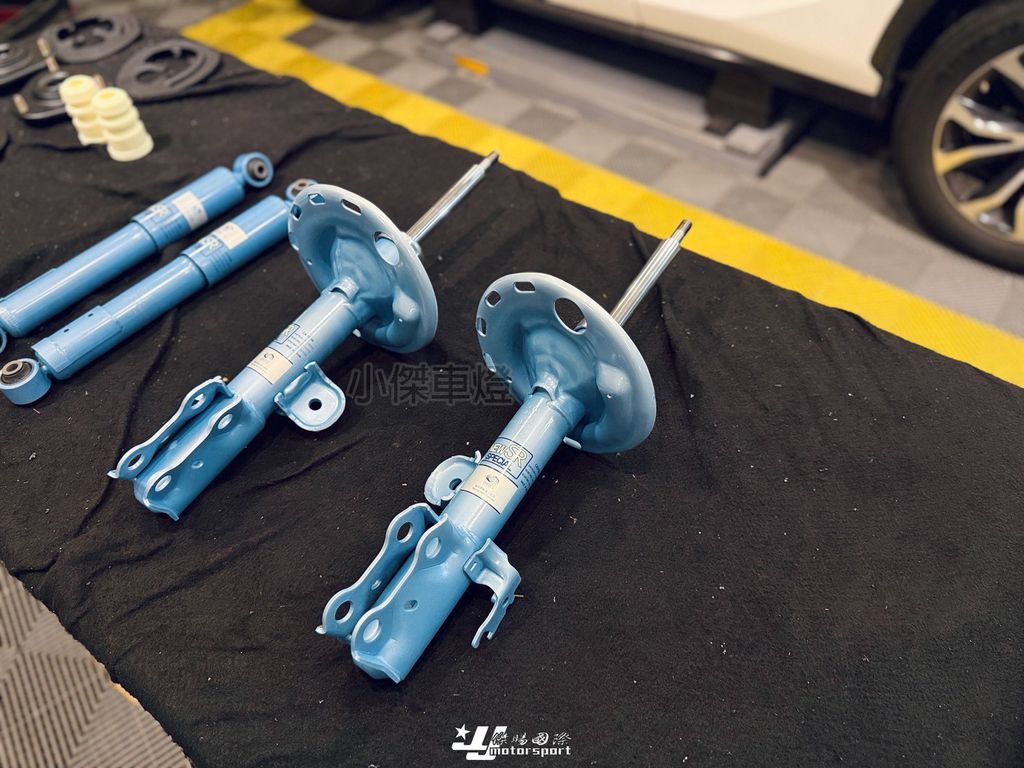 LINE_ALBUM_2026529_260610_46