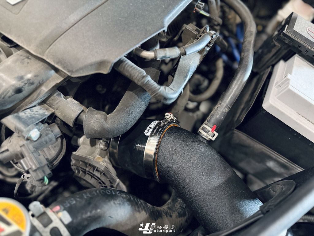 ELANTRA 18 2.0 MST (5)