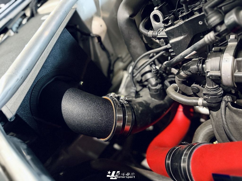 LINE_ALBUM_202692_260916_51