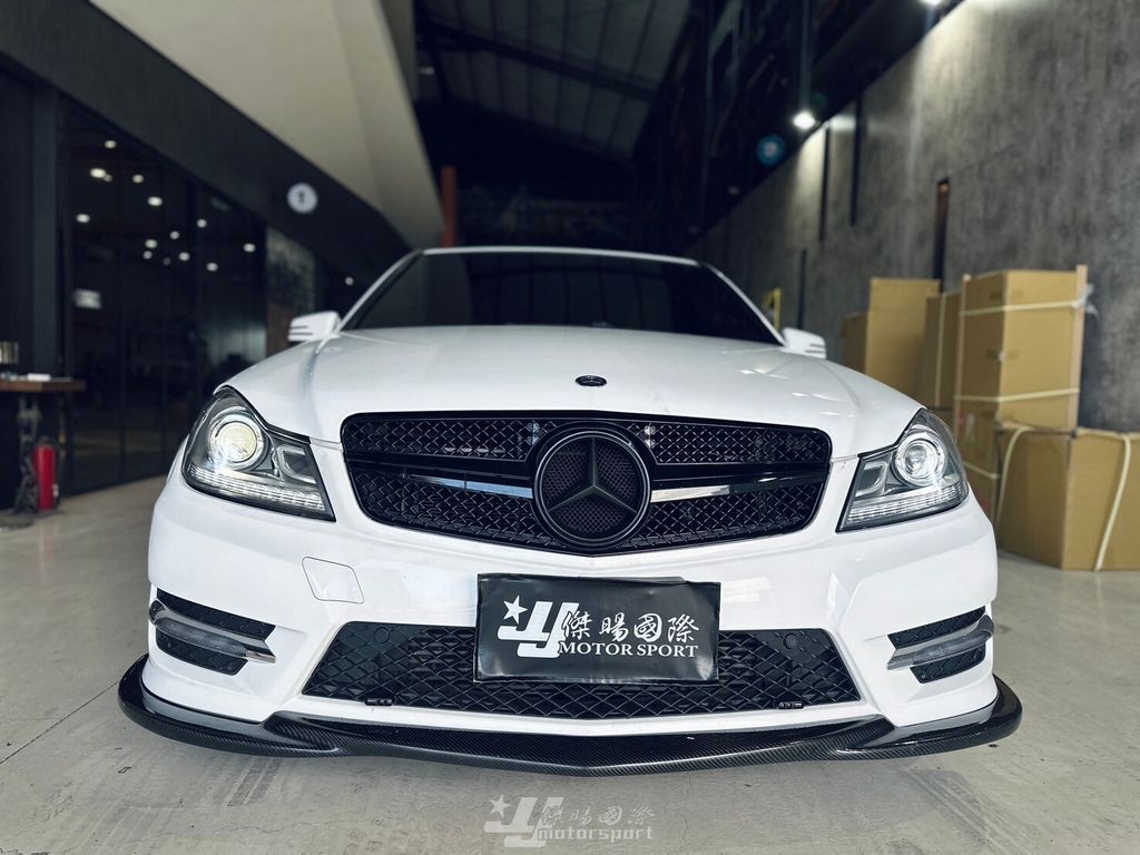 BENZ W204 C250  (4)