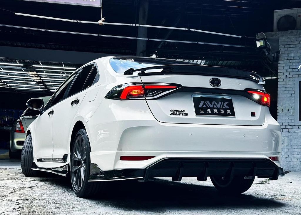 ALTIS 12代 2024 GR 專用 AWK GR-Concept 三件式 後下巴-2