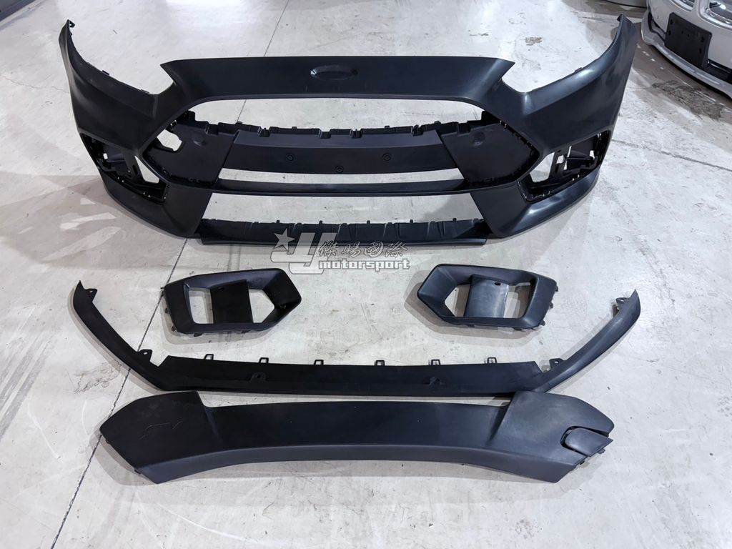 FOCUS MK3.5 RS 前保桿