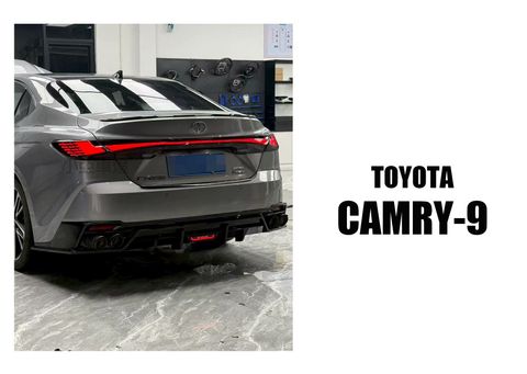 CAMRY9貫穿尾燈