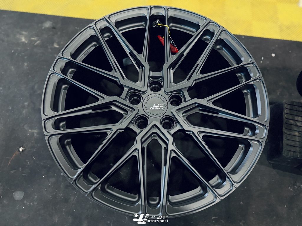 LINE_ALBUM_20251121_251128_107