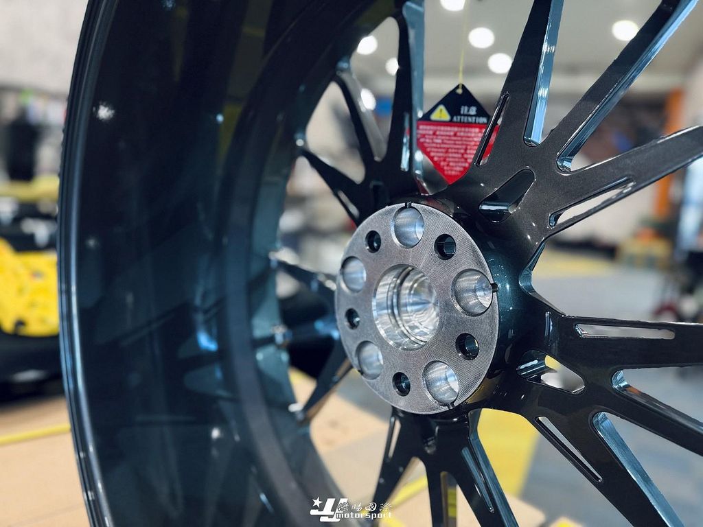 BC FORGED EH184 單片式 亮黑 鍛造鋁圈 LEXUS RX350 2025 21吋 輪框-8